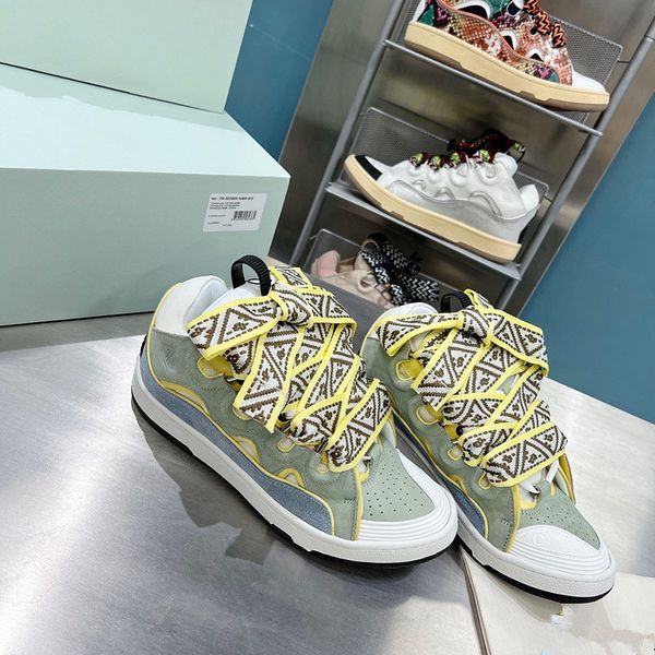 

2023 the new designer travel leather lace-up sneaker fashion lady flat running trainers letters 0605, Black