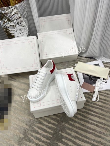 

2023new designer brand women men quality classics flat sneaker casual shoes leather white letter overlays fashion platfnorm sneakers, Black