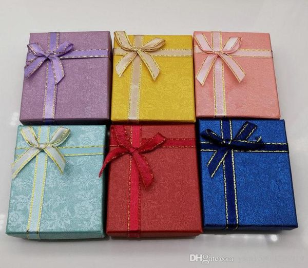 

16 pcs 7 5 2 cm random mix color pendant necklace earrings ring paper gift boxes christmas gift boxes christmas party jew9629271, Black;white