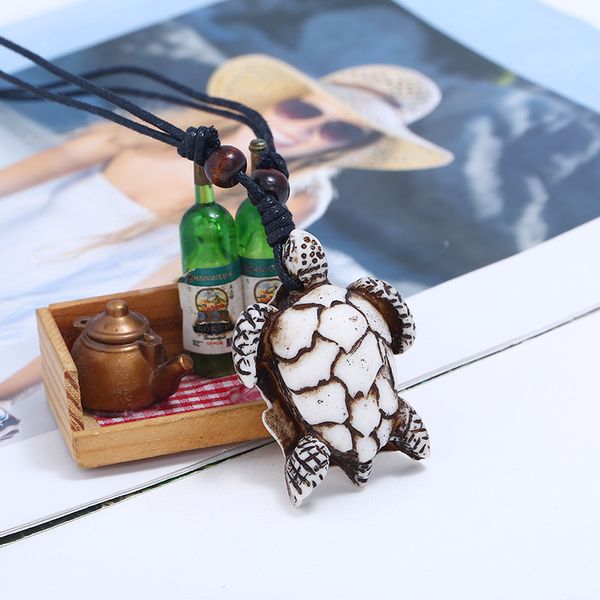 

new vintage handwoven resin turtle men's necklace necklace, Silver