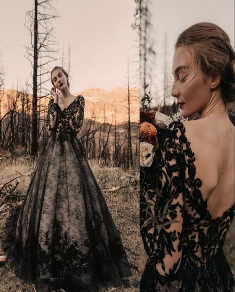 

2021 gothic black vintage wedding dresses a line v neck lace appliques tulle illusion open back sweep train plus size formal brida7639033, White
