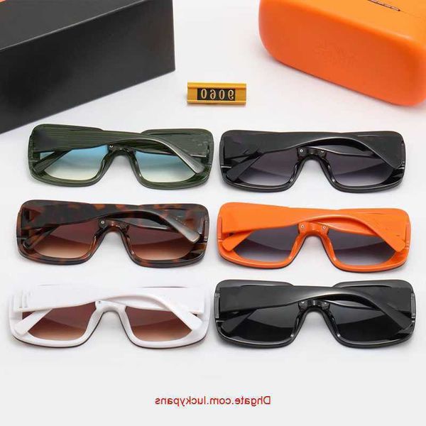 

designer sunglasses luxury letter h 6 colors women mens fashion adumbral casual men sun glasses ladies d2109082hl j170, White;black