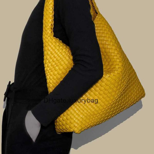 

aaaaabotteg uneta jodie mini teen intrecciato handmade woven bag tote bag female large capacity niche design shoulder bag soft leather plaid