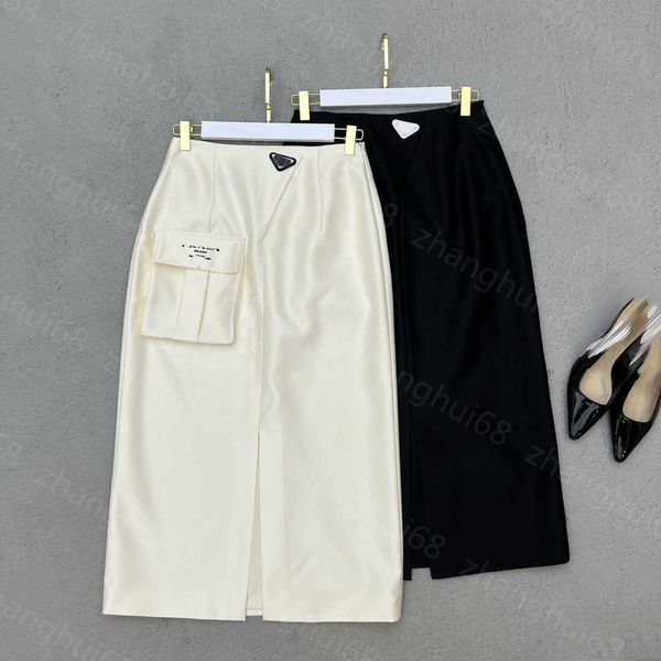 

23ss womens designer clothing designer skirts new summer skirt large pocket printed design waist triangle logo decoration under the slit ski, Black