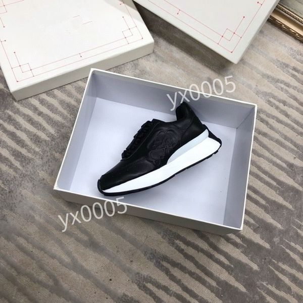 

new designer brand woman quality classics flat sneaker casual shoes leather white letter overlays fashion platfnorm sneakers, Black