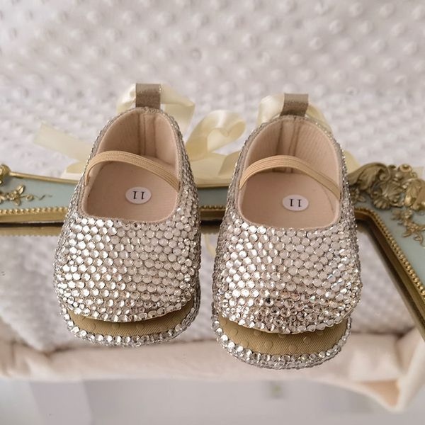 

First Walkers Back Strap Baby Shoes Rhinestones Baptism Baby Show Gift Infant First Walkers Handmade Sweet Princess Flower Girl Sapatos Shoes 230606, White