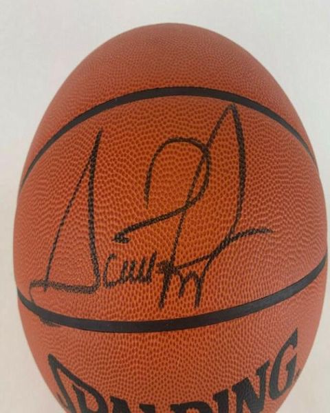 

scottie pippen all good autographed signed signatured usa america indoor outdoor collection sprots basketball ball1810393