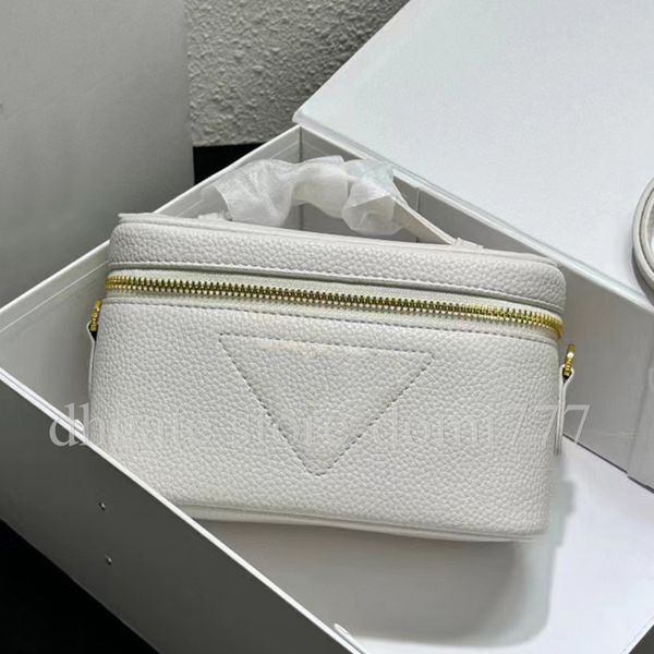 

fashion women's make up bag with gold letters logo cosmetic bags without box high-quality