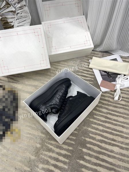 

2023brand womens men designer summmer classics brand fashion casual shoes woman canvas shoes leather black sole sneakers