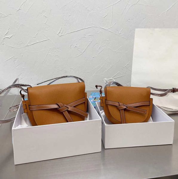 

stylish new designer bag leather personality crossbody bag out of the street full of holiday style shoulder bag
