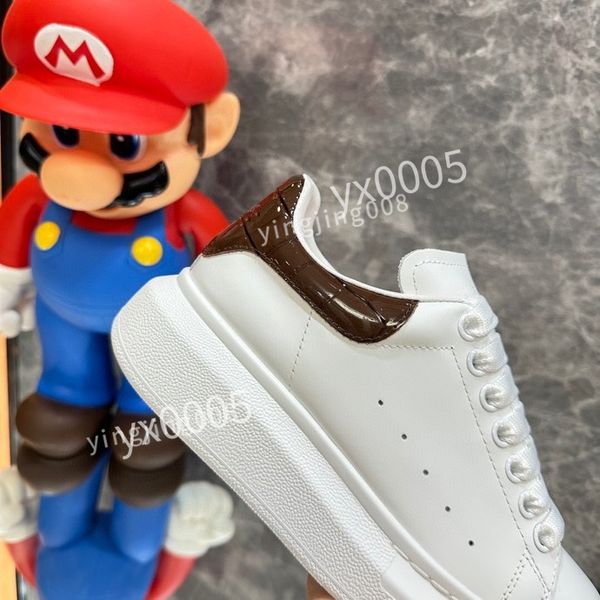 

2023r men women quality classics flat sneaker casual shoes leather white letter overlays fashion platfnorm sneakers, Black