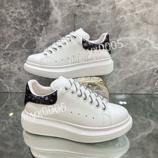 

new designer mens quality classics flat sneaker casual shoes leather white letter overlays fashion platfnorm sneakers, Black