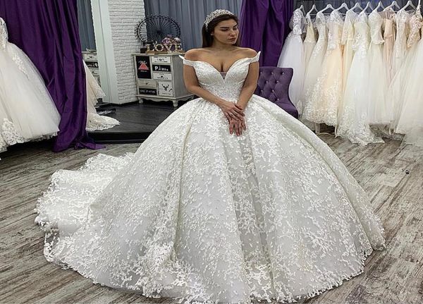

beautiful lace ball gown wedding dresses 2019 puffy skirt off the shoulder saudi arabia ivory plus size wedding dress bridal gowns7771709, White