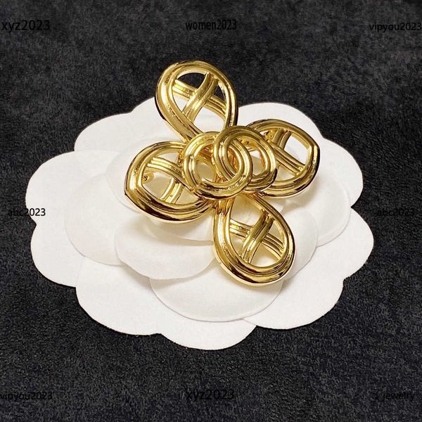 

fashion brooch designer women brooches woven hollow design pins jewelry #including brand box new arrival, Gray