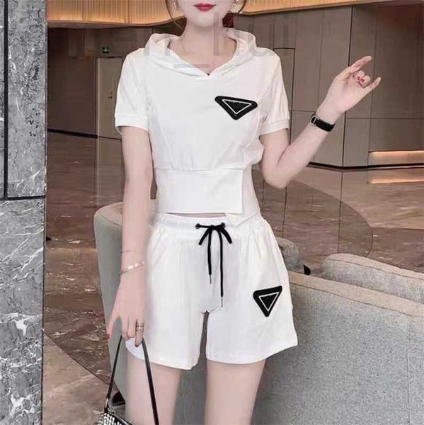 

women's two piece pants designer 2022 set summer casual suit short sleeved hoodie elastic shorts with triangle badge sweat cvsc, White