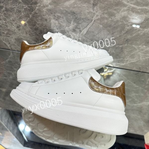 

new designer mens quality classics flat sneaker casual shoes leather white letter overlays fashion platfnorm sneakers, Black