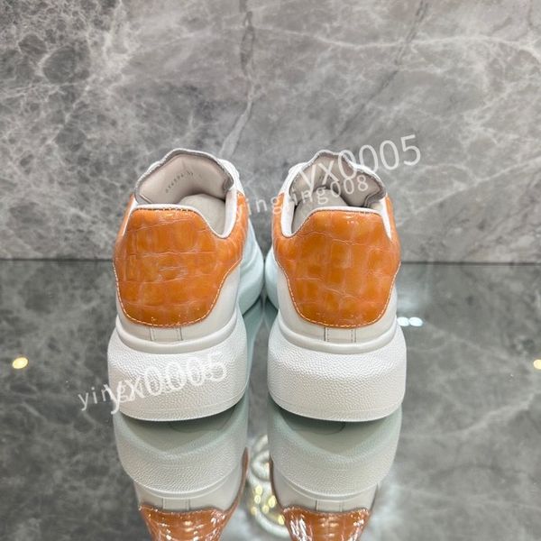 

new designer mens womens quality classics flat sneaker casual shoes leather white letter overlays fashion platfnorm sneakers2023, Black
