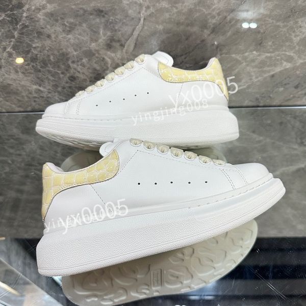 

designer mens womens quality classics flat sneaker casual shoes leather white letter overlays fashion platfnorm sneakers, Black