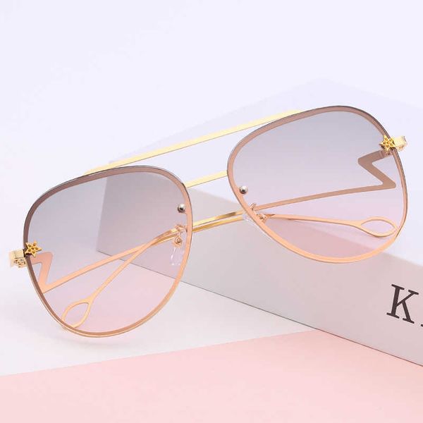 

2022 new frameless men's and women's trend curved z-shaped leg metal fashion toad sunglasses, White;black