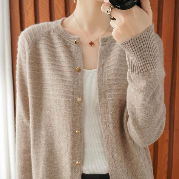 

sweaters round neck wool knitted cardigan women's 100% wool 2022 spring and autumn new style diamond lattice loose thin sweater coat, White;black