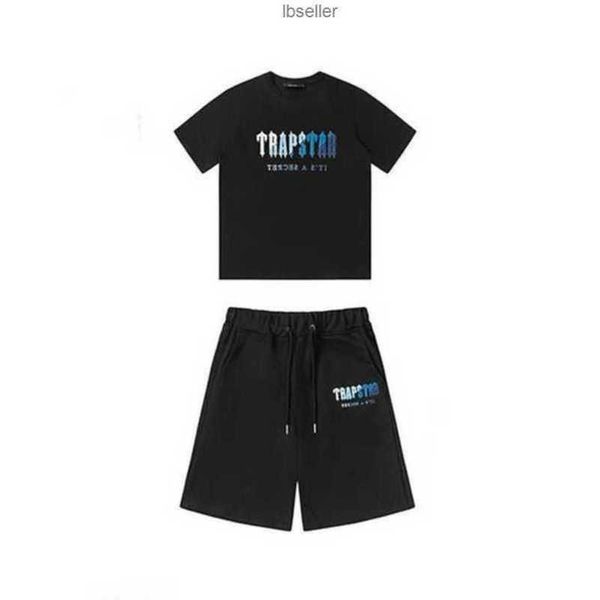 

summer apparel mens women designer trapstar shirt tees fashion casual chest letter tracksuit luxurys street short sleeve clothes tshirt 7rn, White;black