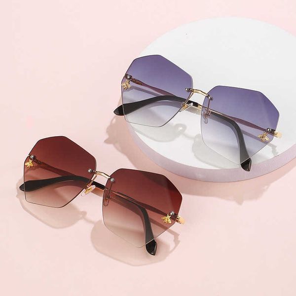

new metal personality polygon frameless bee sunglasses, White;black