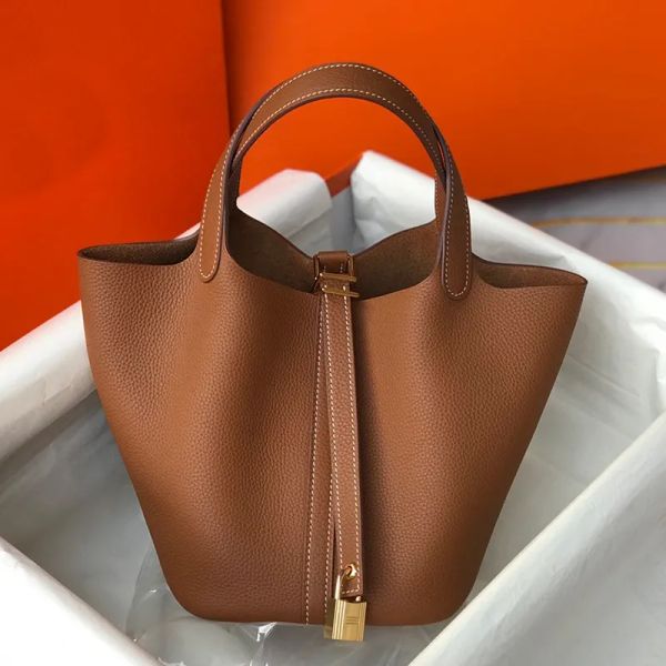 

2023 new vegetable basket one-shoulder women's bagwomen's luxury handbag large-capacity lychee grain leather bucket bag