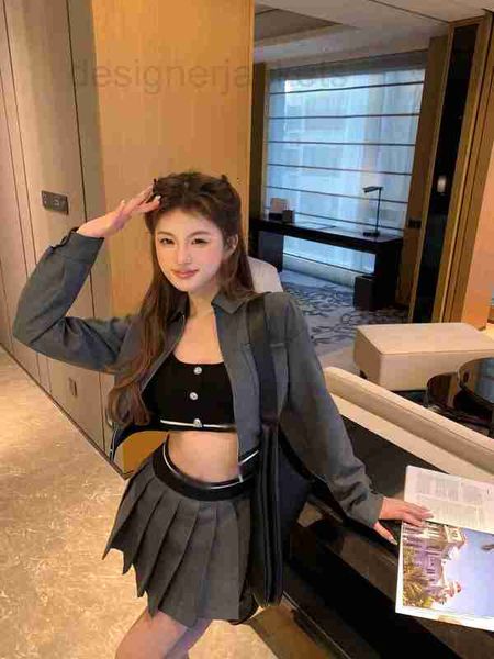 

two piece dress designer high-end early spring cross checkered decorative lapel long sleeved short jacket acbg, White
