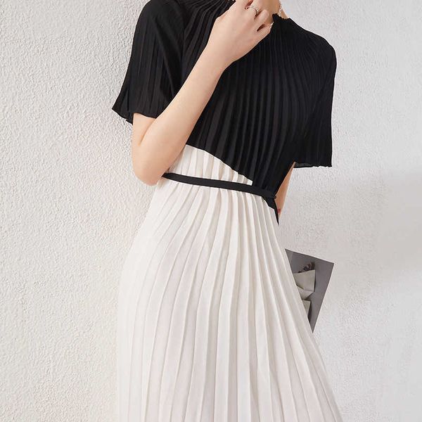 

pleated dress spring and summer 2023 new large color matching design pleated skirt short sleeve slim skirt, White;black
