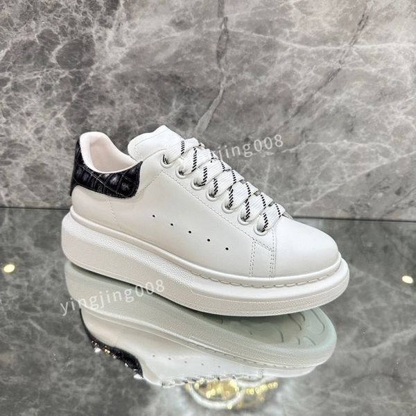 

2023new classics luxury designer womans tennis shoes canvas man canvas shoes green and red web stripe rubber sole stretch cotton low platfor, Black