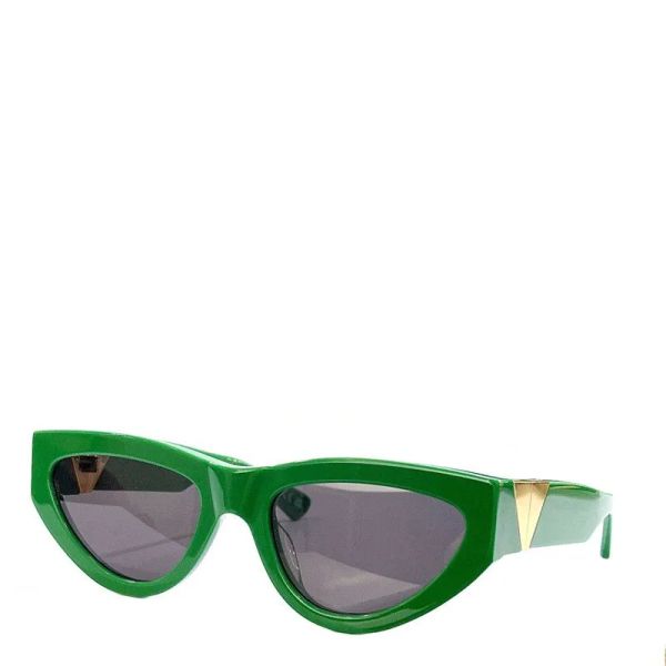 

woman sunglasses designer cat eye sunglasses men field adventure oval eyewear style anti-ultraviolet full frame fashion jelly color parallel, White;black