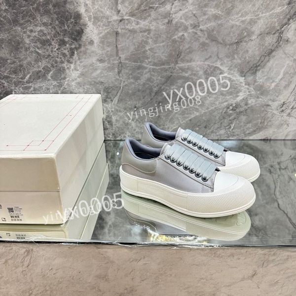 

new designer man quality classics flat sneaker casual shoes leather white letter overlays fashion platfnorm sneakers2023, Black