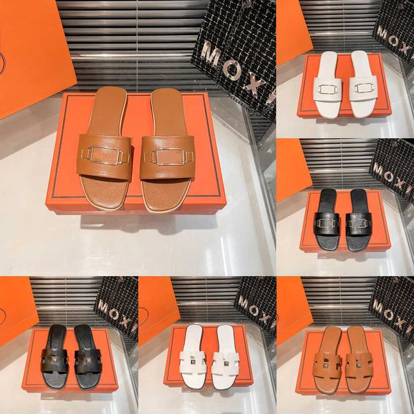 

2023 h designer fashion women slippers orange sandal solid beach slides chypre metal buckle stud rivet flip flops famous sliders classic sho, Black