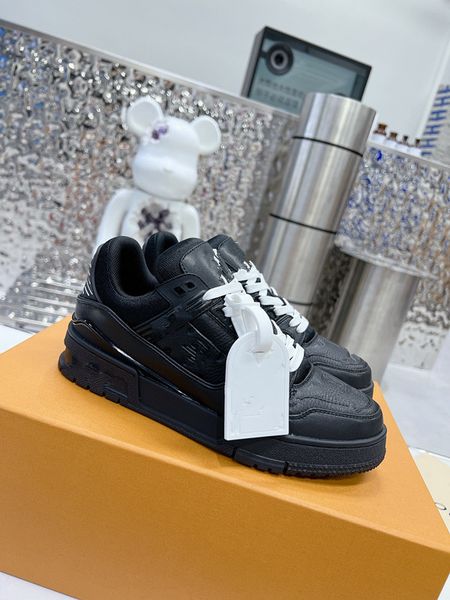 

2023 new designer woman shoe leather lace up men fashion platform sneakers white 0607, Black