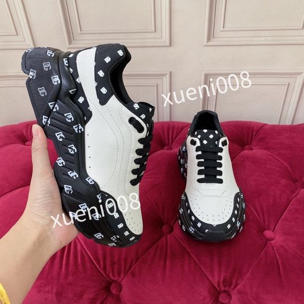 

2023womens classics brand casual shoes leather lace-up sneaker running trainers letters woman shoes flat printed gym sneakers, Red;white