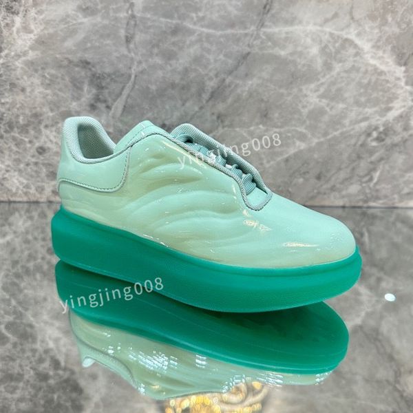

new man summmer classics brand fashion casual shoes womans canvas shoes leather black sole sneakers2023