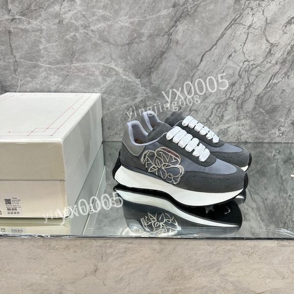 

womans brand designer classics flat sneaker casual shoes leather white letter overlays fashion platfnorm sneakers2023, Black