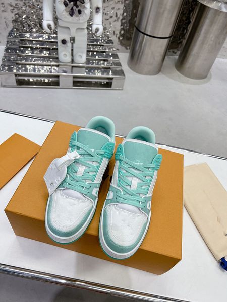 

boots snow boot designer sneakers ankle short boot winter shoes triple black chestnut purple pink navy grey classic 0607