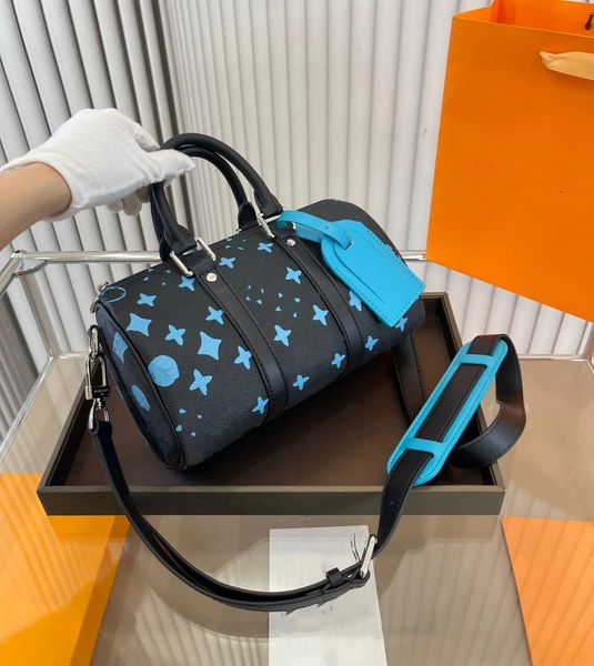 

mt luxury designer bag men duffle bag graffiti crossbody bags keepall 25 shouder bag bb polka dot pillow bag women handbag letter print saco