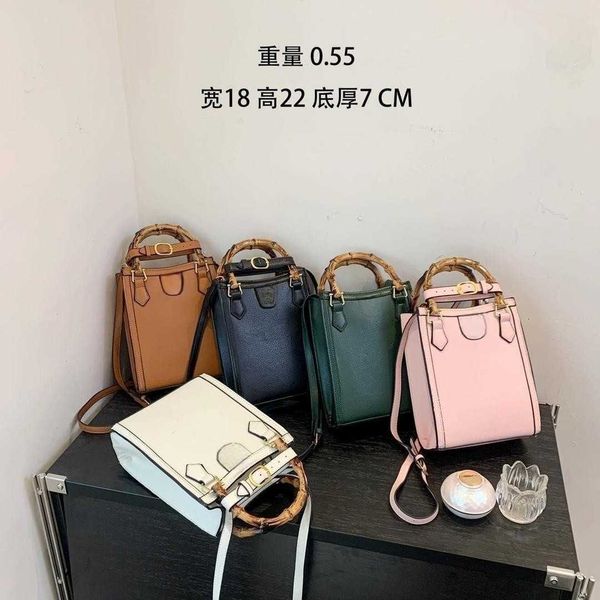 

designer bag dinner 2023 exquisite and atmospheric temperament goddess fashion writing crossbody portable trend shoulder