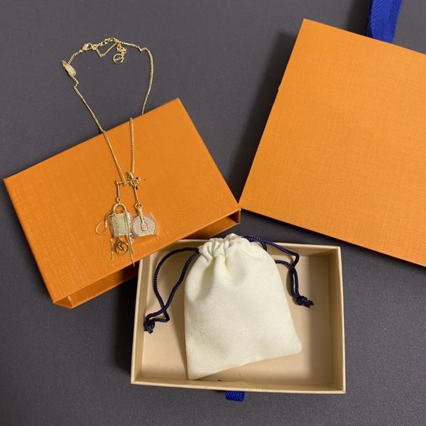 

classic pendant necklace designer designed women's fashion necklace popular jewelry new party jewelry gift box, Black