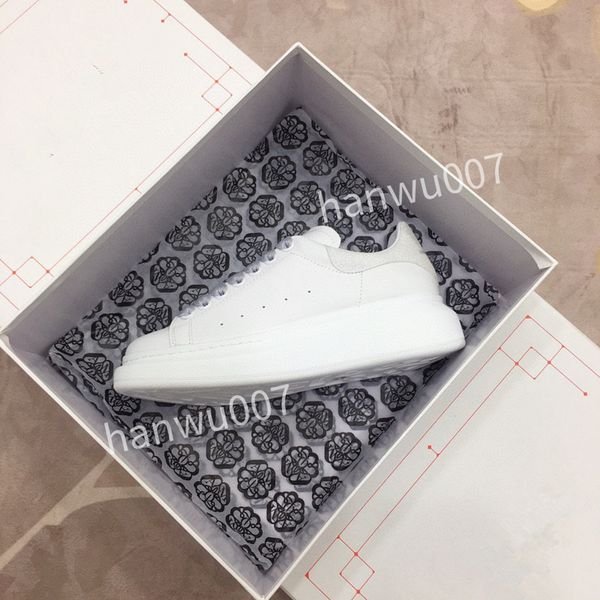 

womans designer shoes sneaker platform classic leather sports skateboarding shoes sneakers running walking black white2023