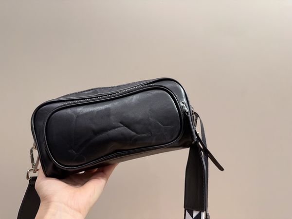 

pleated texture casual simple solid color designer leather bag classic triangle label zipper shoulder bag