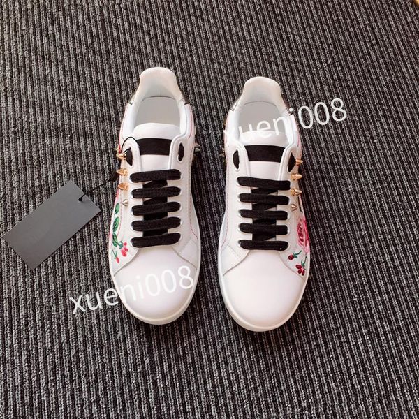 

2023men classics brand casual shoes leather lace-up sneaker running trainers letters shoes flat printed sneakers, Red;white