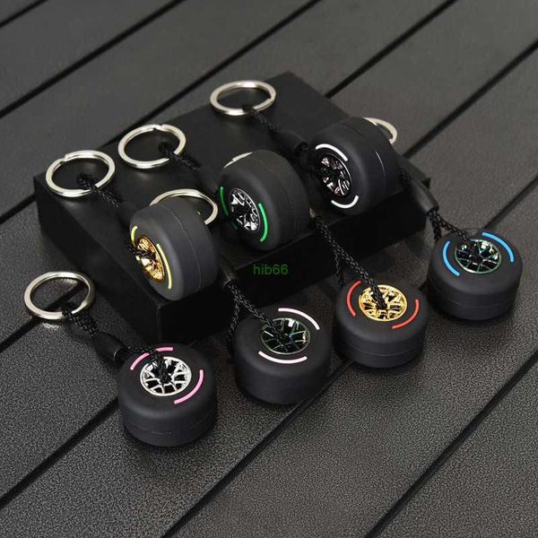 

4oxn keychains lanyards new style detachable hub tire keychain luxury car keychain ring mini f1 racing wheel tire keychain luggage key charm, Silver