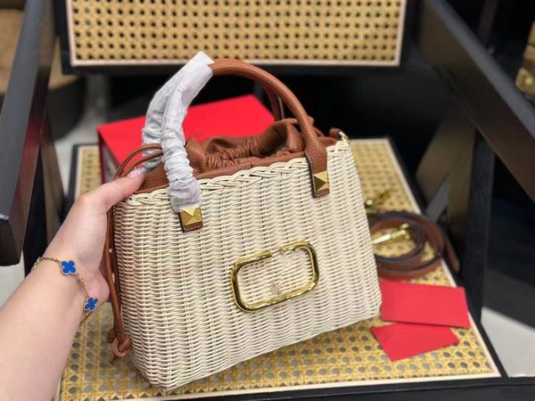 

designer handbag women's bag beach bag handbag tote bag luxury v brand bamboo braided with leather pockets large capacity shopping bag