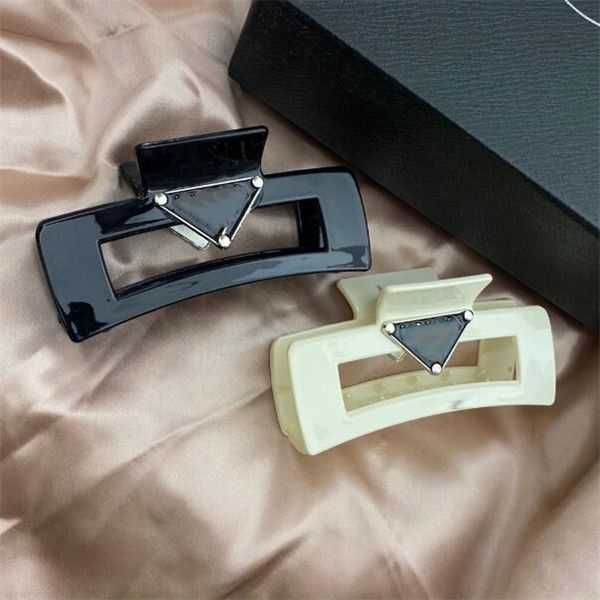 

luxury barrettes designer womens triangle letter hairpin brand classic versatile leisure fashion hairpin, Slivery;white
