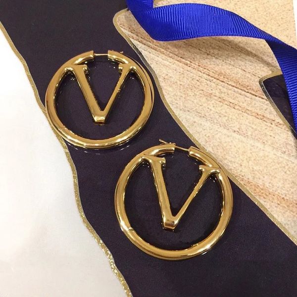 

luxury fashion gold hoop earrings for lady women party wedding lovers gift engagement jewelry for bride big gold simple circle earrings orro, Golden;silver