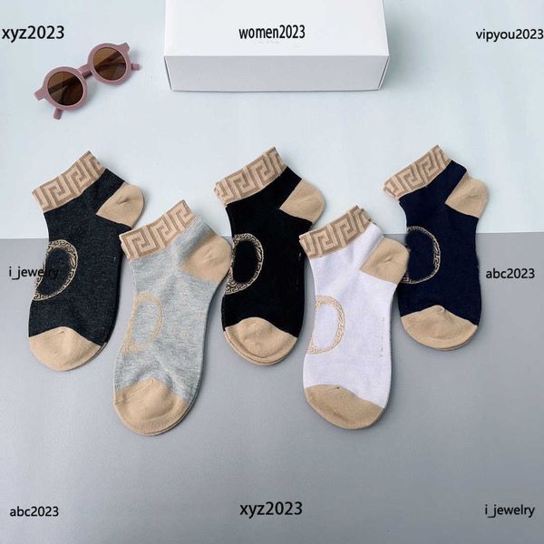

luxury fashion character printing women socks designer breathable outdoor men sock pure cotton short socks with box, Black