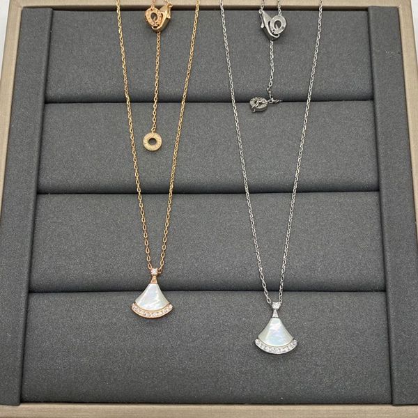 

designer fan necklace small skirt diamond pendant necklace ladies gifts brand jewelry simple atmospheric accessories pendants necklaces, Golden;silver